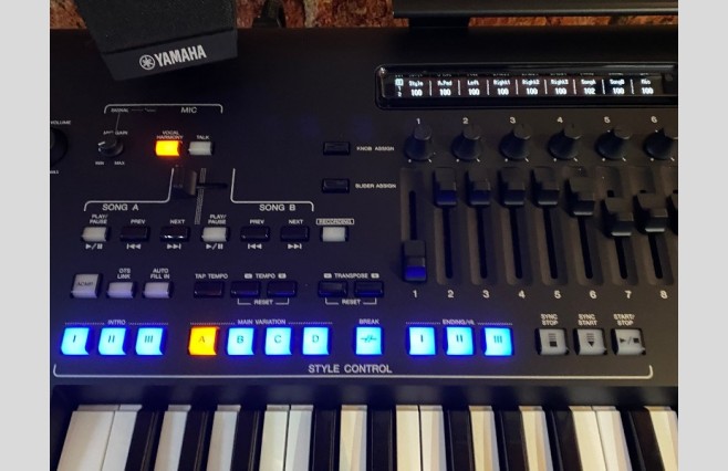 Used Yamaha Genos 76 Note Keyboard & Speakers - Image 5